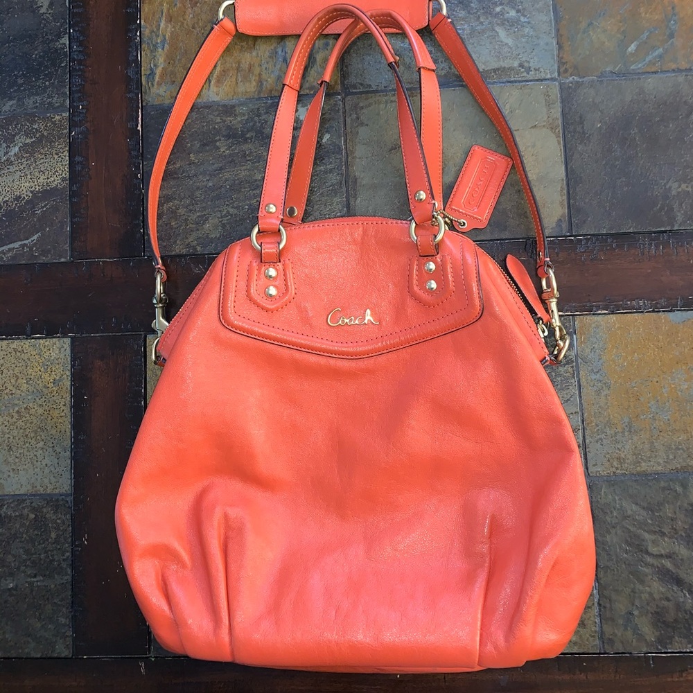 Gorgeous Coach Leather Bag